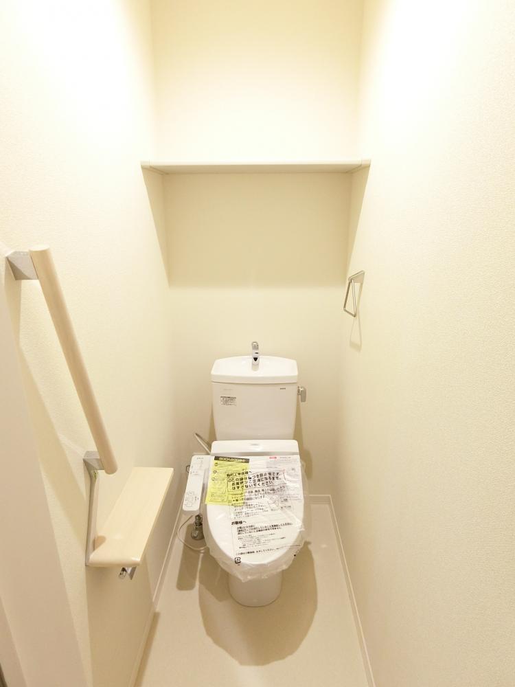 ＪＲ埼京線 与野本町駅 徒歩12分 3階建 築10年のトイレ写真