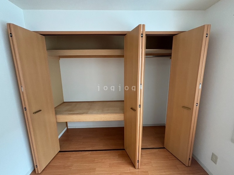 収納　収納が大きく、たくさんものが入ります。