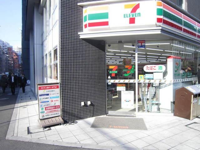 コンビニ　セブンイレブン（コンビニ）まで52m