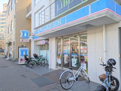 コンビニ　ローソン中区大須二丁目店（コンビニ）まで39m