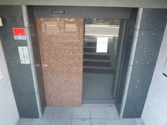 京王新線 幡ケ谷駅 徒歩10分 5階建 築23年の外観写真