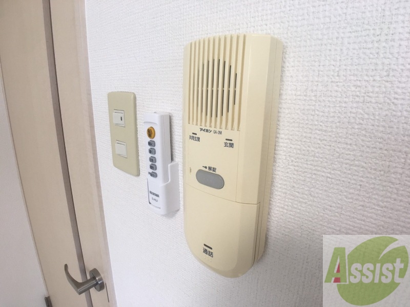 セキュリティ　インターホンは通話ができるので急な訪問があっても安心です。