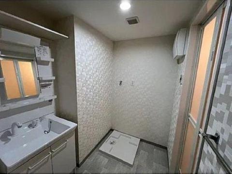 洗面設備　同タイプ別物件の写真で実際とは異なります