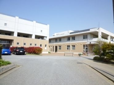 中学校　有吉中学校（中学校）まで450m