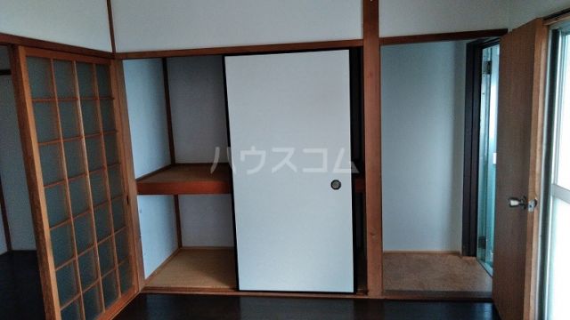 【南丹市園部町小山西町のアパートの収納】