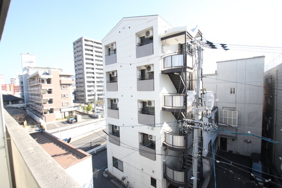 【広島市東区矢賀新町のマンションの眺望】