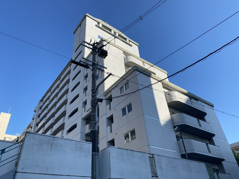 【姫路市増位新町のマンションの建物外観】