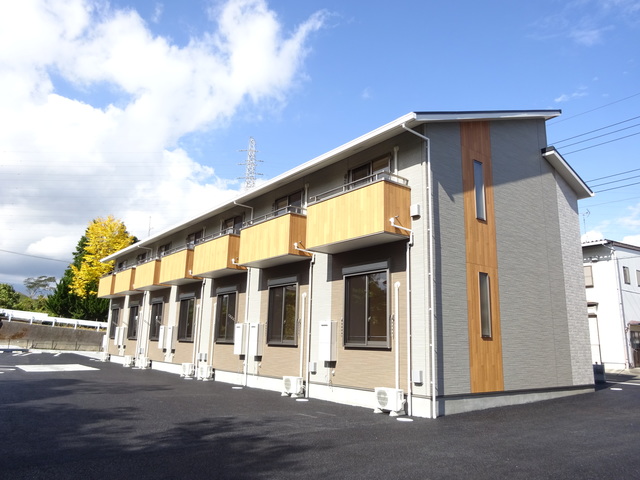 駿東郡小山町一色のアパートの建物外観