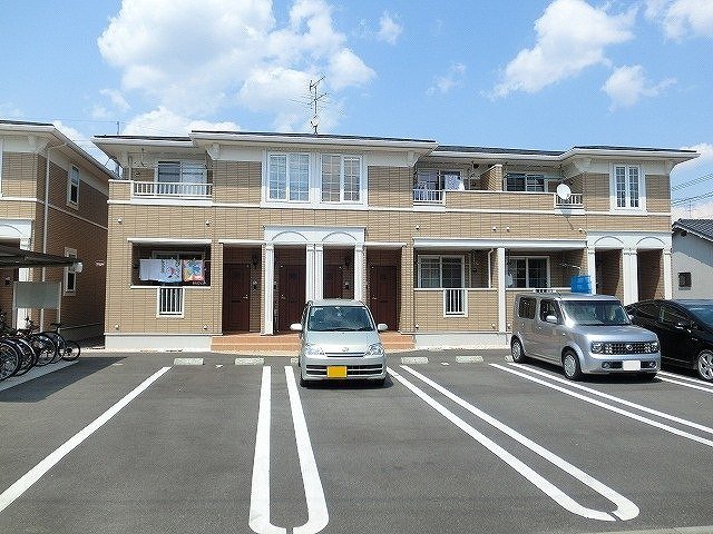 【Ｋ’ｓハイツ西川原　Ｂの建物外観】