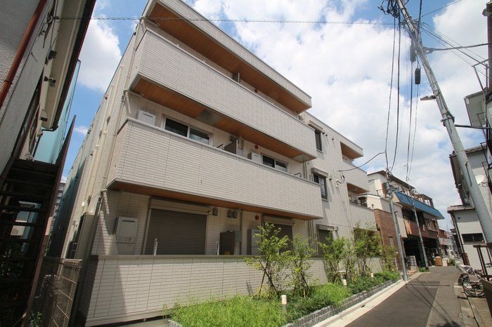 荒川区東尾久のアパートの建物外観