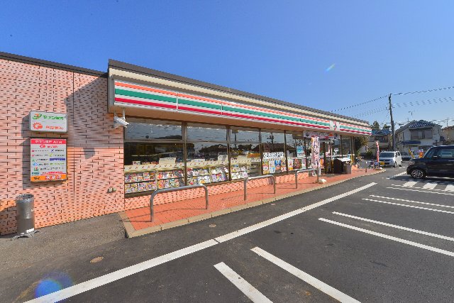 【市川市柏井町のアパートのコンビニ】