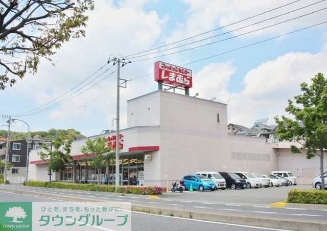 【横浜市戸塚区下倉田町のアパートのショッピングセンター】