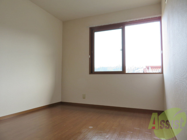 その他部屋・スペース　こちらは洋室を撮影しました。寝室にしましょう。