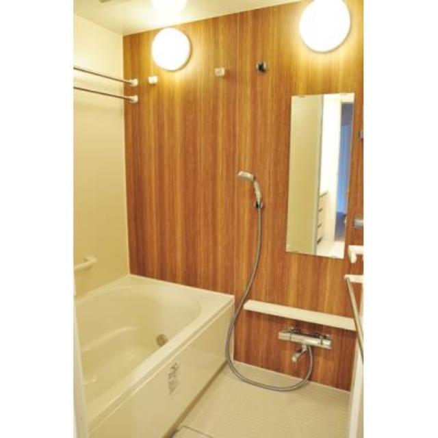 バス・シャワールーム　※写真は同タイプ住戸です。