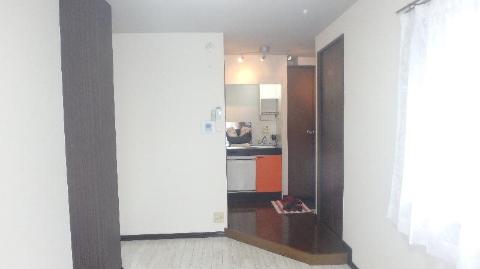 ガルボ茨木　玄関　玄関から室内