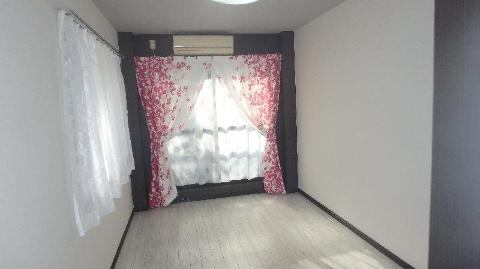 ガルボ茨木　居室・リビング　洋室