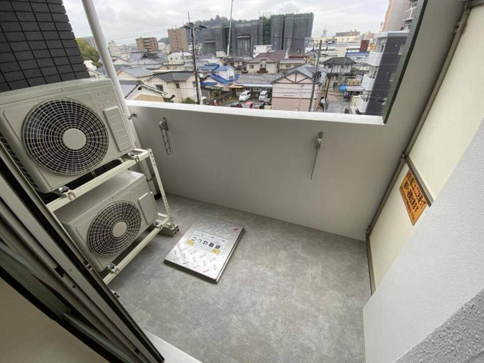 バルコニー　バルコニー