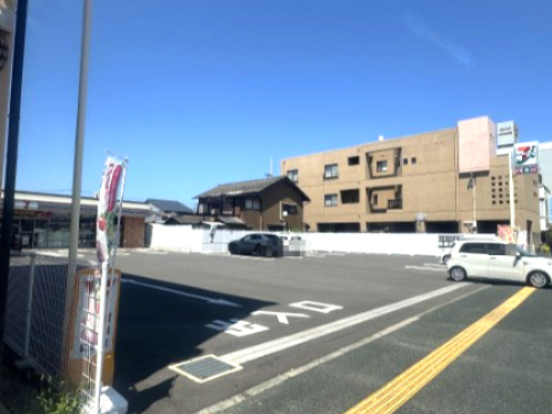 コンビニ　セブンイレブン 徳島佐古七番町店（コンビニ）まで473m