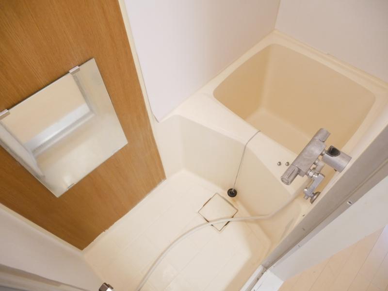 バス・シャワールーム　浴室