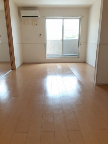 居室・リビング　広いリビング☆