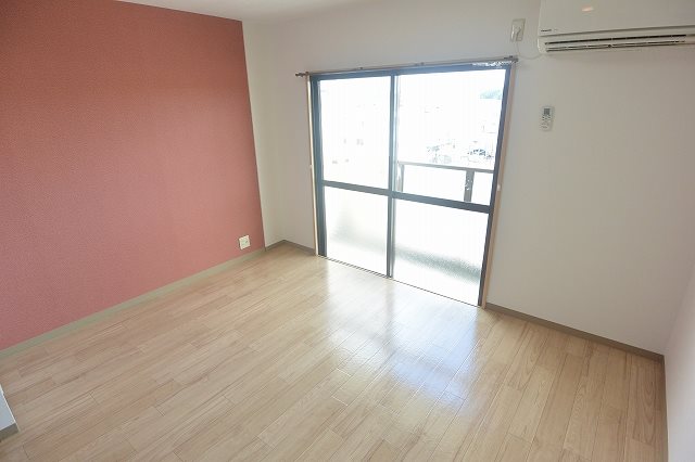 居室・リビング　明るいお部屋ですね