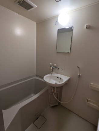 バス・シャワールーム　同建物サンプル画像