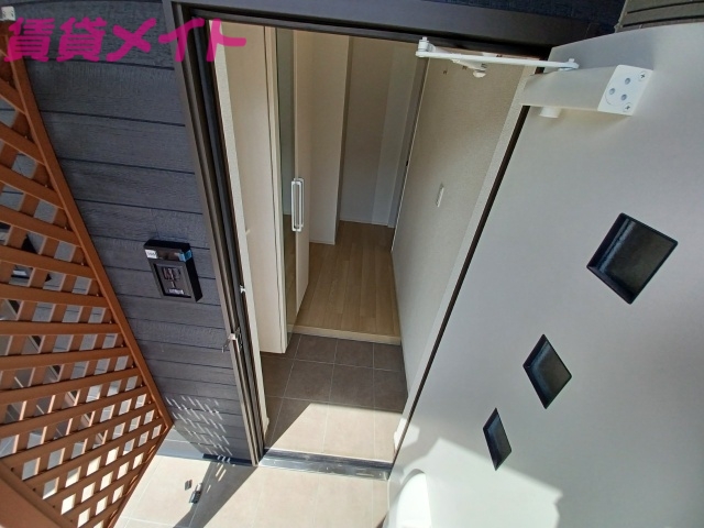 玄関　同型参考写真