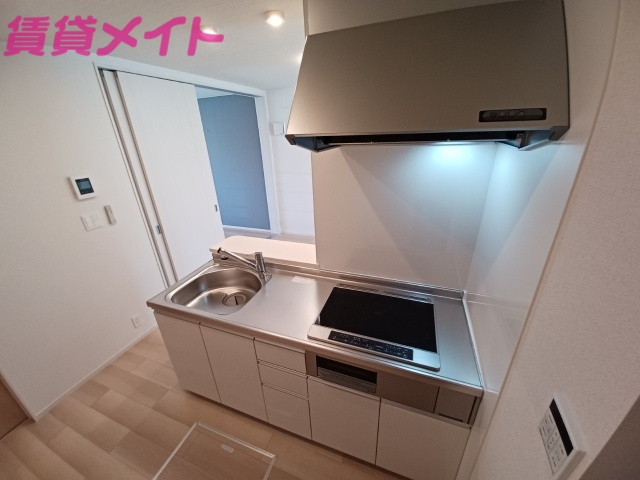 キッチン　同型参考写真