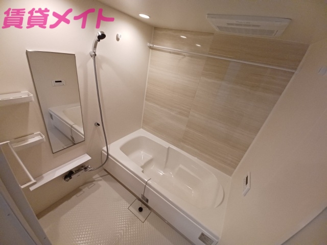 バス・シャワールーム　同型参考写真