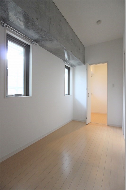 その他部屋・スペース　日当たりも良く、また、リビングと繋げて使うことも出来ます。