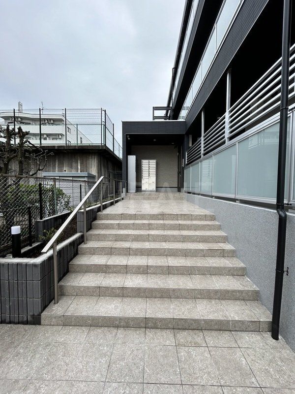 エントランス　エントランス