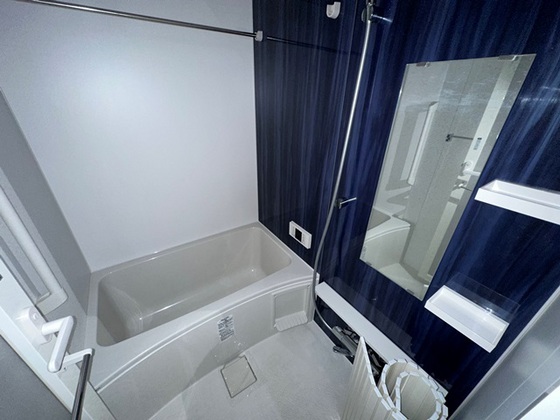バス・シャワールーム　※別部屋の写真です