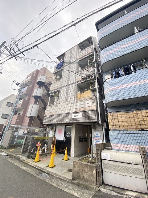 建物外観　外はこのようになっています