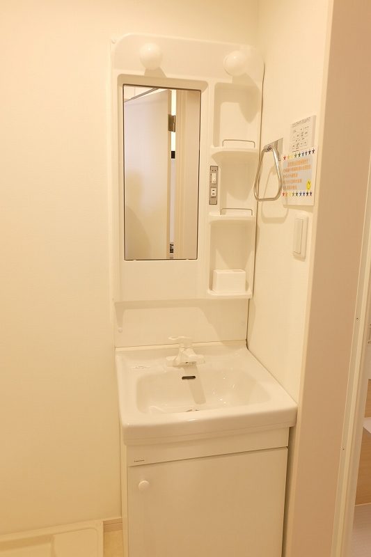 洗面設備　◎小ぶりながら洗面台は独立です◎
