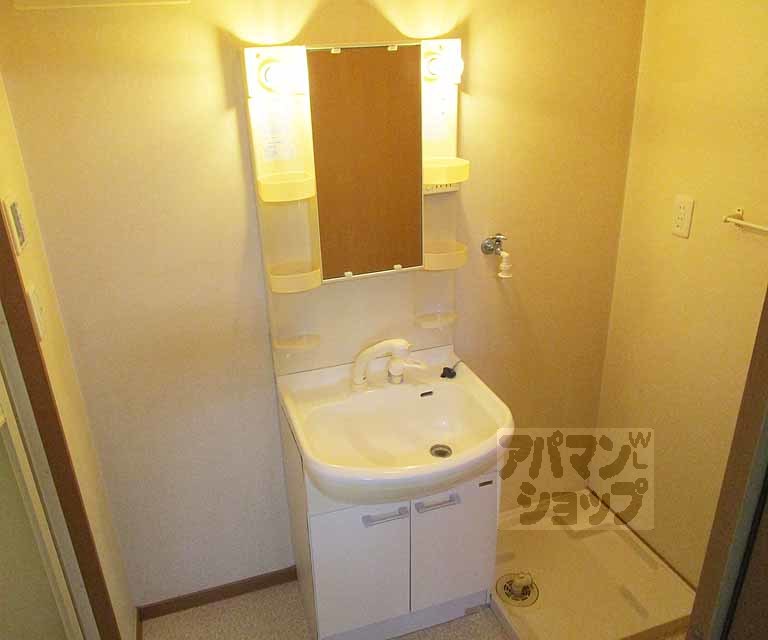 洗面設備　２Ｆの写真です。