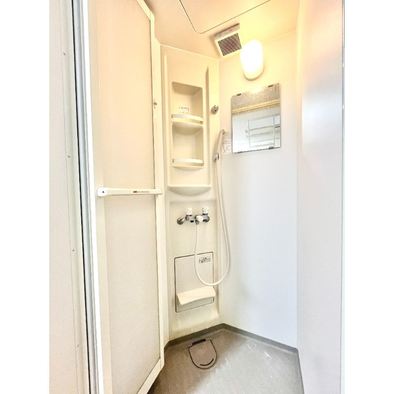 バス・シャワールーム　シャワールームです☆