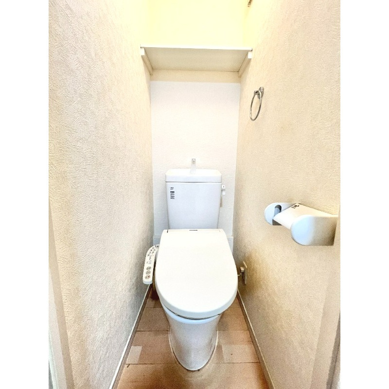 トイレ　ウォシュレット付きトイレです☆