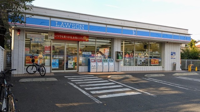 コンビニ　ローソン西武武蔵大和駅前店（コンビニ）まで638m