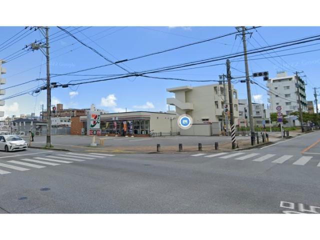コンビニ　セブンイレブン琉球大学東口店（コンビニ）まで320m