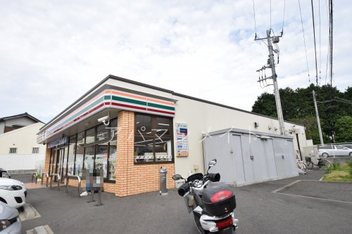 コンビニ　セブンイレブン横浜原宿２丁目店（コンビニ）まで115m