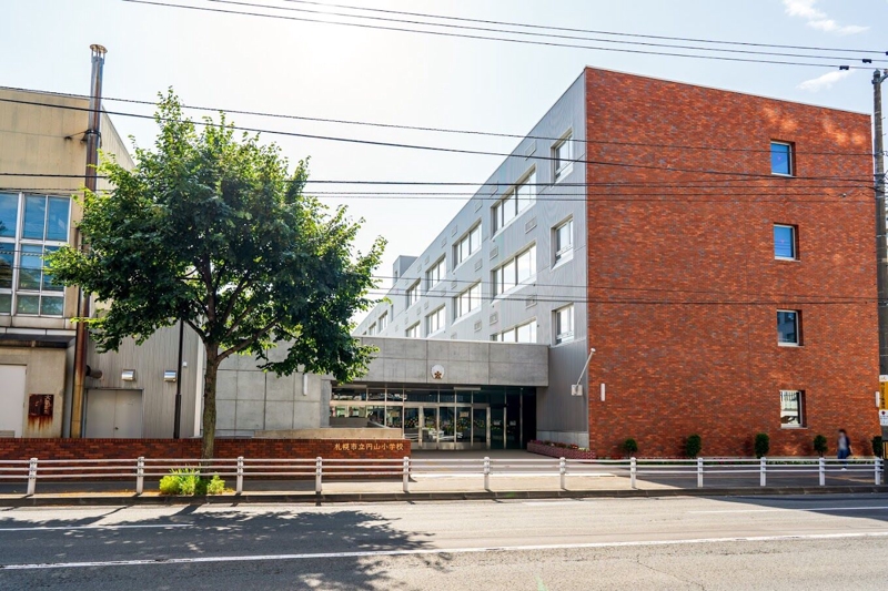 小学校　札幌市立円山小学校（小学校）まで506m