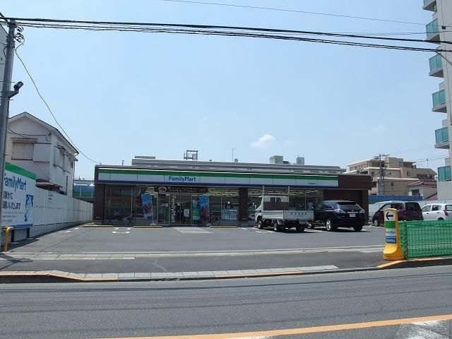コンビニ　ファミリーマート立川南通り店（コンビニ）まで221m