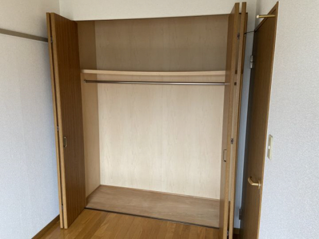 収納　写真は同マンションの他のお部屋のものです