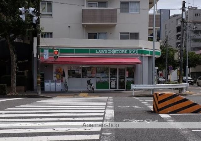 コンビニ　ローソンストア１００（コンビニ）まで401m