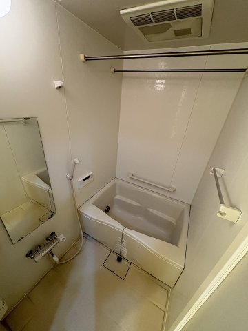 バス・シャワールーム　別のお部屋の写真です