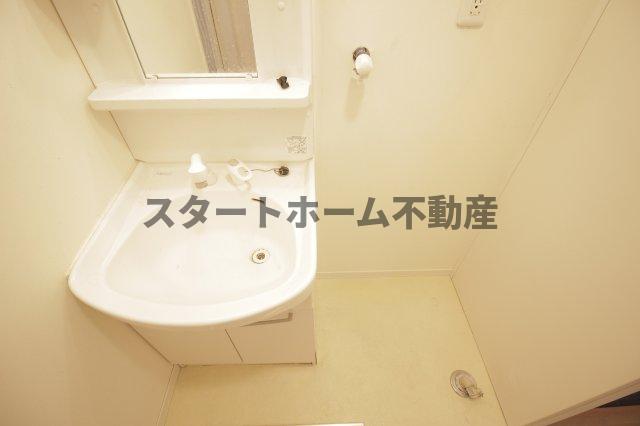 洗面設備　広い洗面スペース
