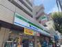 コンビニ　ファミリーマート杉並永福四丁目店（コンビニ）まで528m