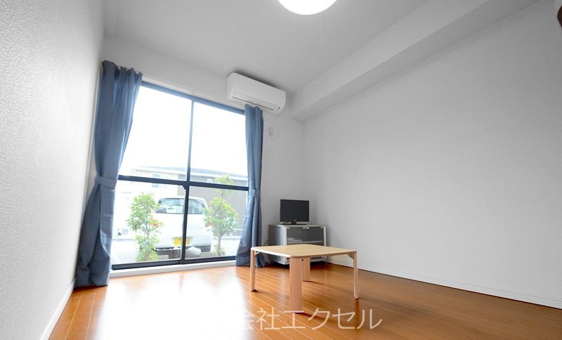 居室・リビング　同等タイプのイメージ写真です。