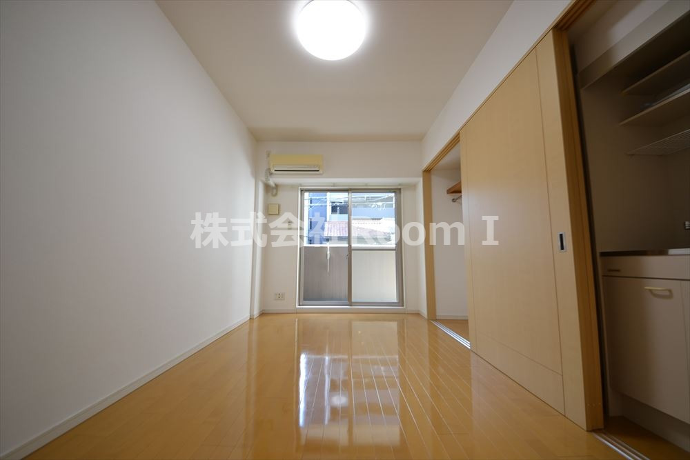 居室・リビング　居間です