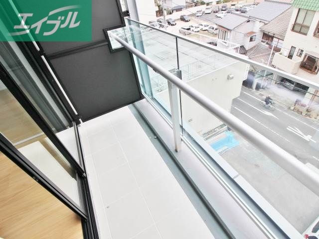 バルコニー　バルコニー